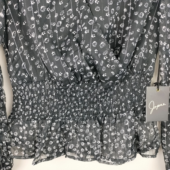 NWT Japna V Neck Faux Wrap Pinstripe Floral Top w/ Smocked Waist Sz. S - Picture 3 of 9